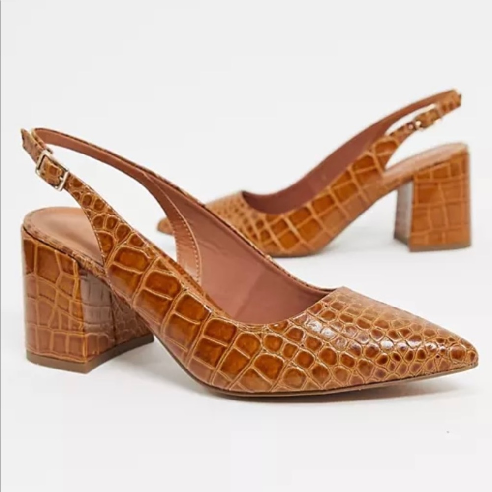NWT Brown Croc Heels
